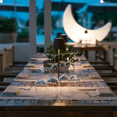 Club House - Marepineta 5* Морской Милан